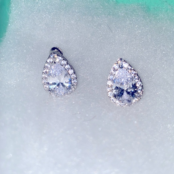 Bridal Cubic zirconia drop sterling silver earrings - Picture 4 of 8